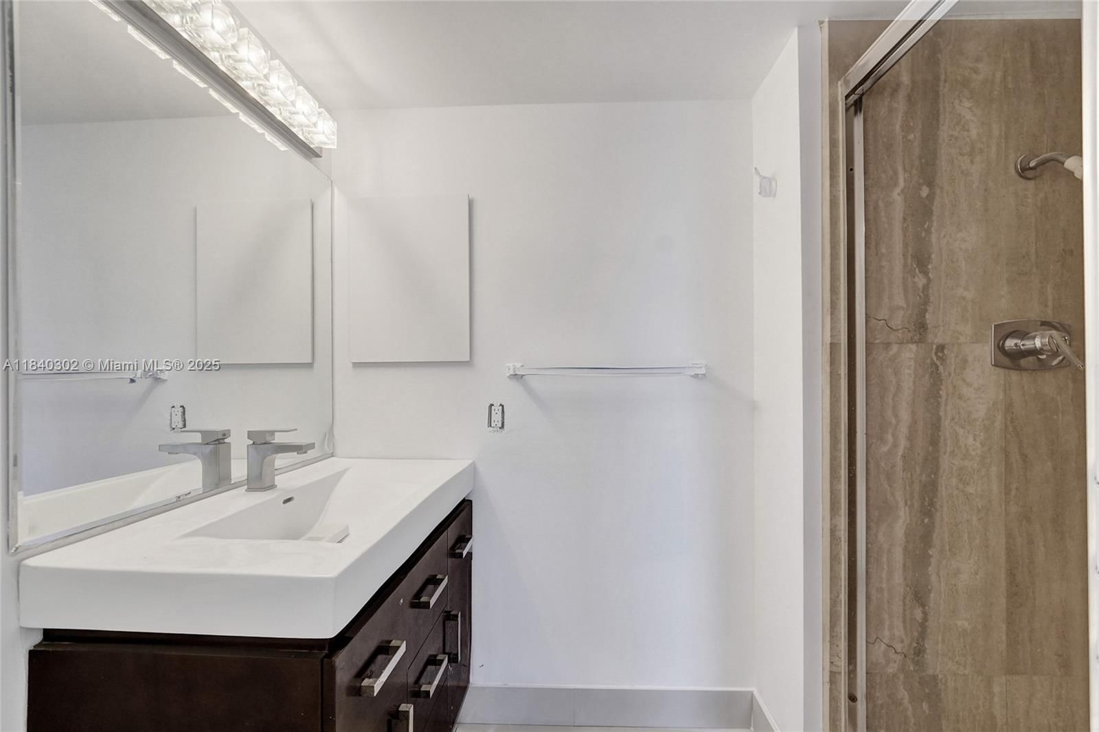 Real estate property located at 1201 Ocean Dr #402S, Broward, Summit Condo, Hollywood, FL