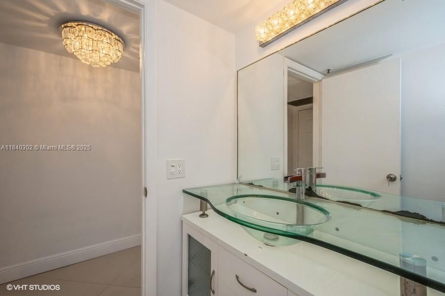 Real estate property located at 1201 Ocean Dr #402S, Broward, Summit Condo, Hollywood, FL