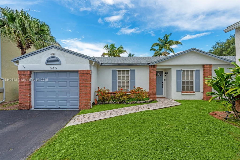 Real estate property located at 535 Radford Ter, Broward, Shenandoah Sec 2, Davie, FL