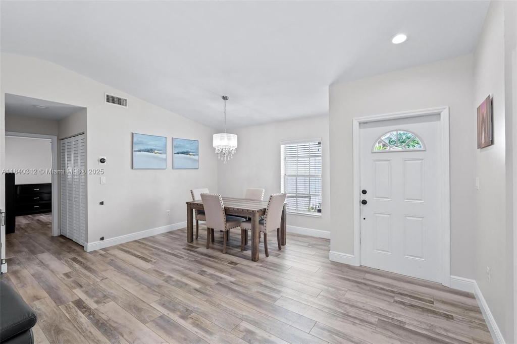 Real estate property located at 535 Radford Ter, Broward, Shenandoah Sec 2, Davie, FL