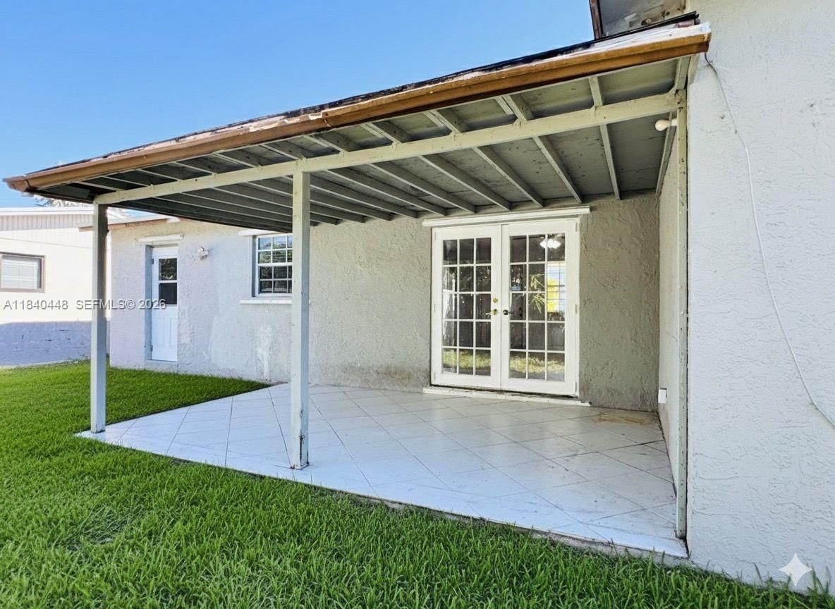Real estate property located at 433 28th Ave, Broward, Melrose Manor, Fort Lauderdale, FL