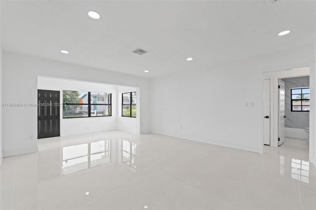 Real estate property located at 18201 20th Ave, Miami-dade, Sunny Isles Inland, Miami Gardens, FL