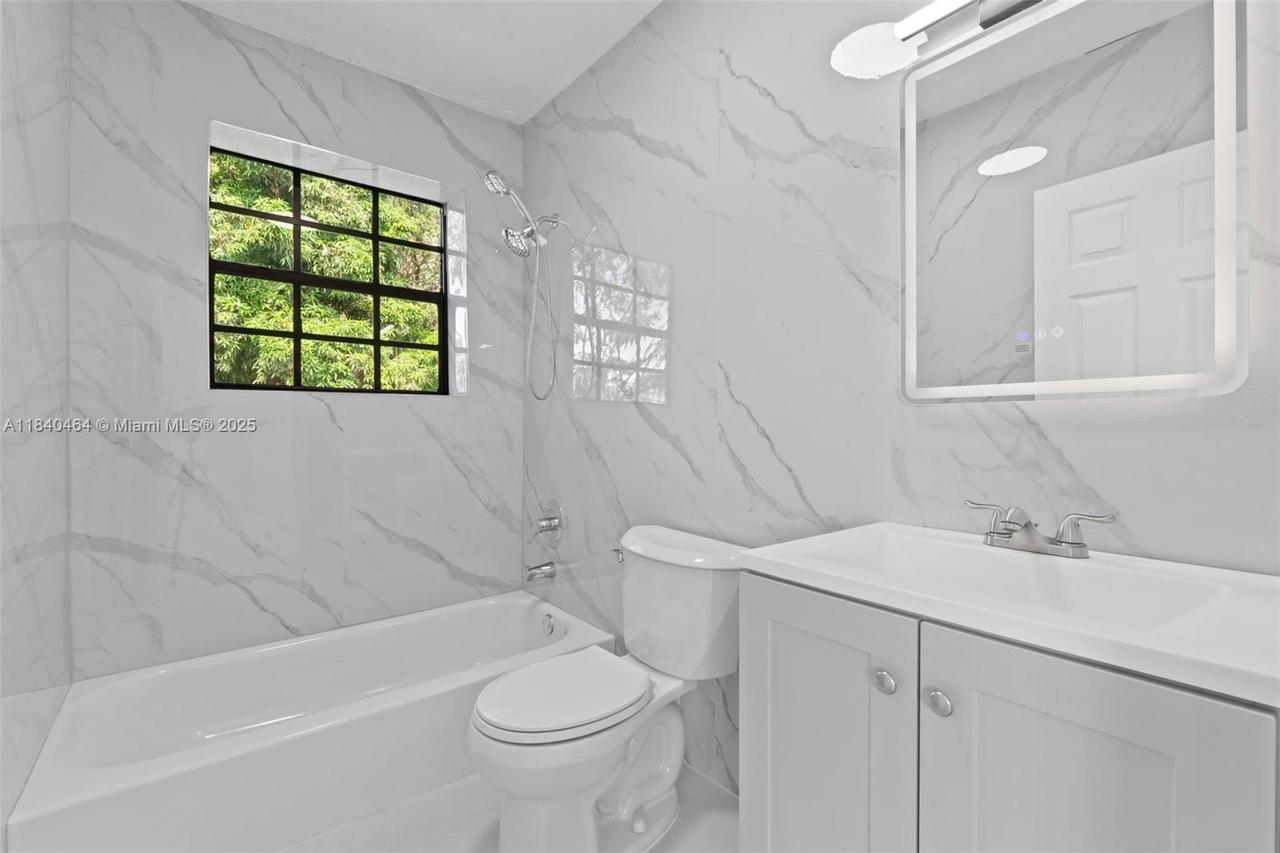 Real estate property located at 18201 20th Ave, Miami-dade, Sunny Isles Inland, Miami Gardens, FL