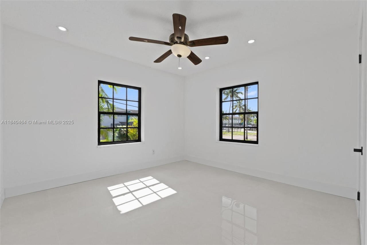 Real estate property located at 18201 20th Ave, Miami-dade, Sunny Isles Inland, Miami Gardens, FL