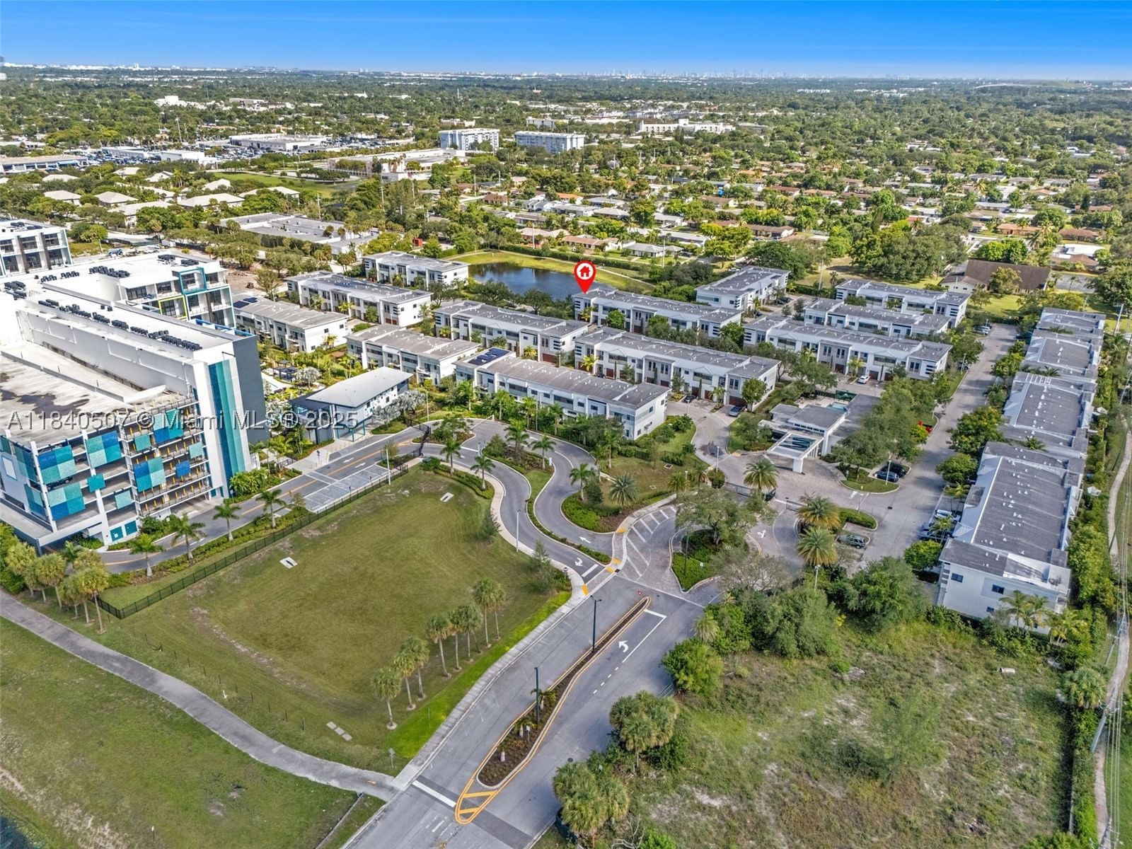 Real estate property located at 4460 8th Pl, Broward, Plantation Business Park, Plantation, FL