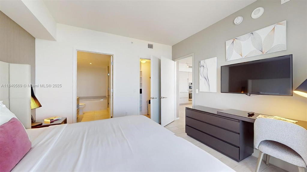 Real estate property located at 4010 Ocean Dr T3802, Broward, 4010 South Ocean Condo, Hollywood, FL