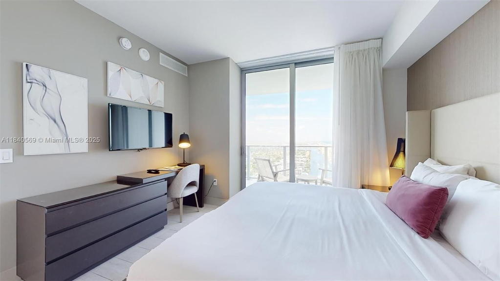 Real estate property located at 4010 Ocean Dr T3802, Broward, 4010 South Ocean Condo, Hollywood, FL