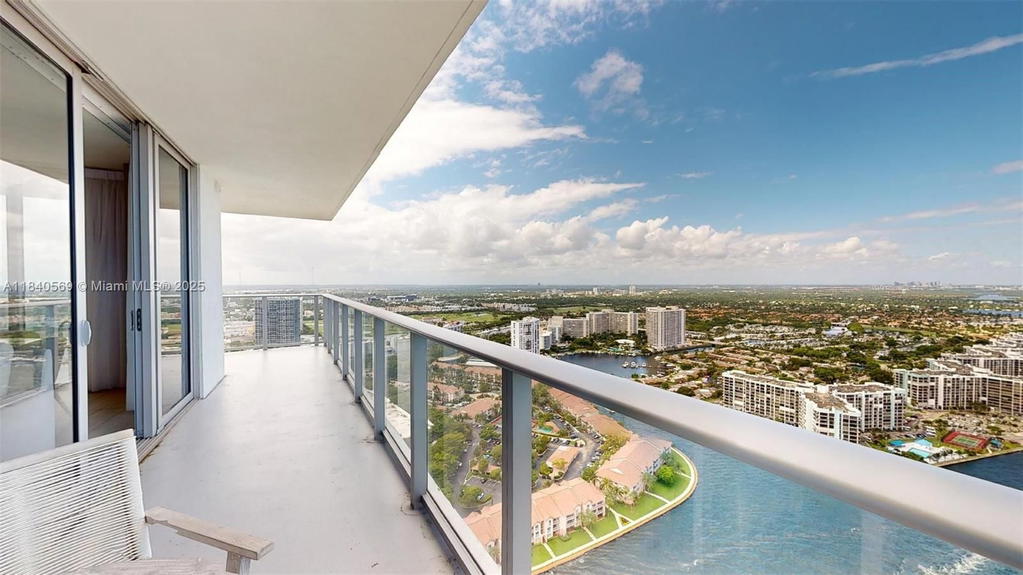 Real estate property located at 4010 Ocean Dr T3802, Broward, 4010 South Ocean Condo, Hollywood, FL