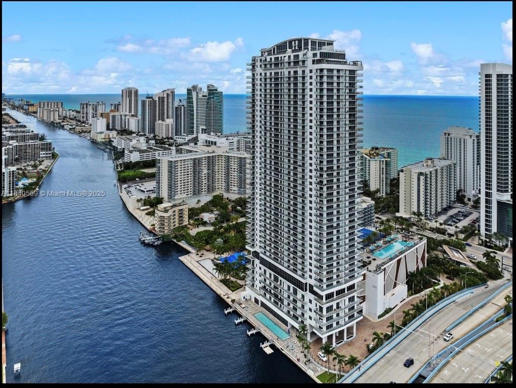Real estate property located at 4010 Ocean Dr T3802, Broward, 4010 South Ocean Condo, Hollywood, FL