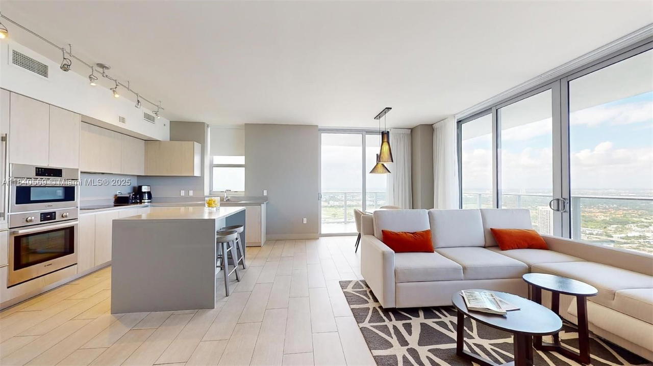 Real estate property located at 4010 Ocean Dr T3802, Broward, 4010 South Ocean Condo, Hollywood, FL