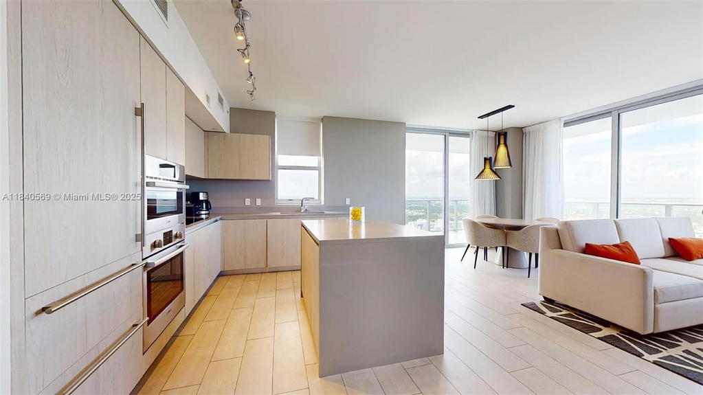 Real estate property located at 4010 Ocean Dr T3802, Broward, 4010 South Ocean Condo, Hollywood, FL