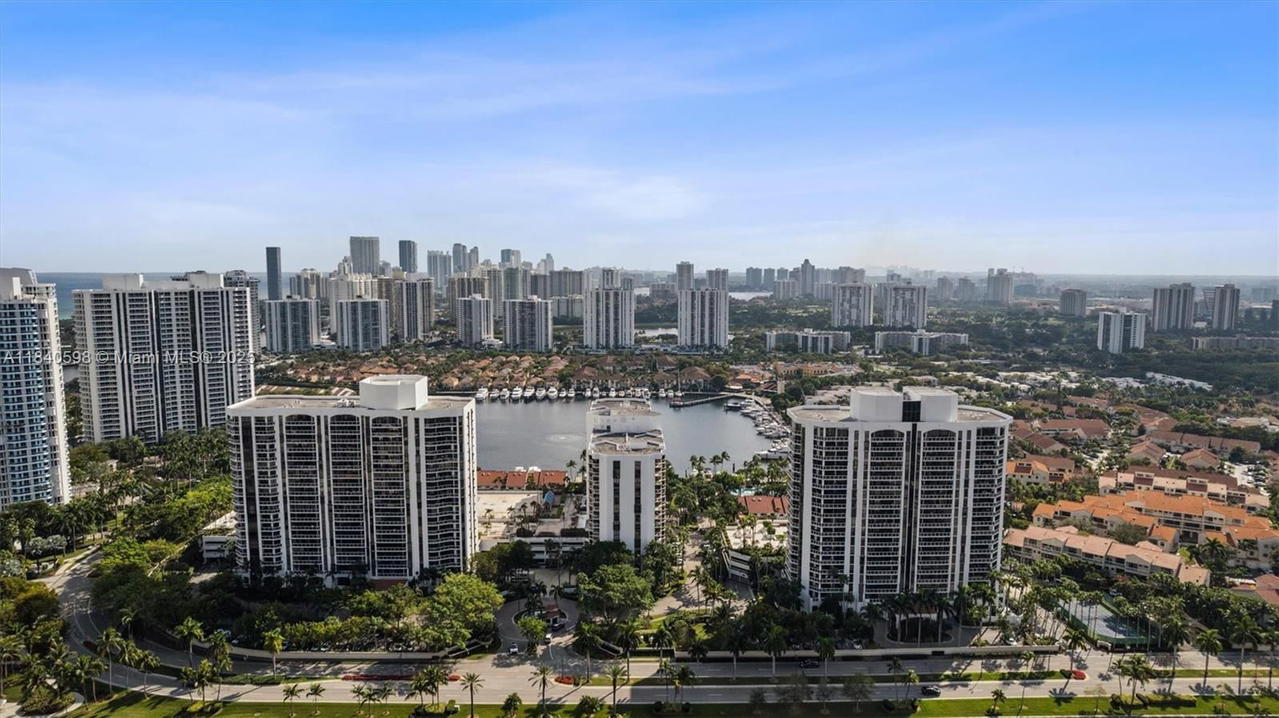 Real estate property located at 3640 Yacht Club Dr #1108, Miami-dade, Harborside At The Waterwa, Aventura, FL