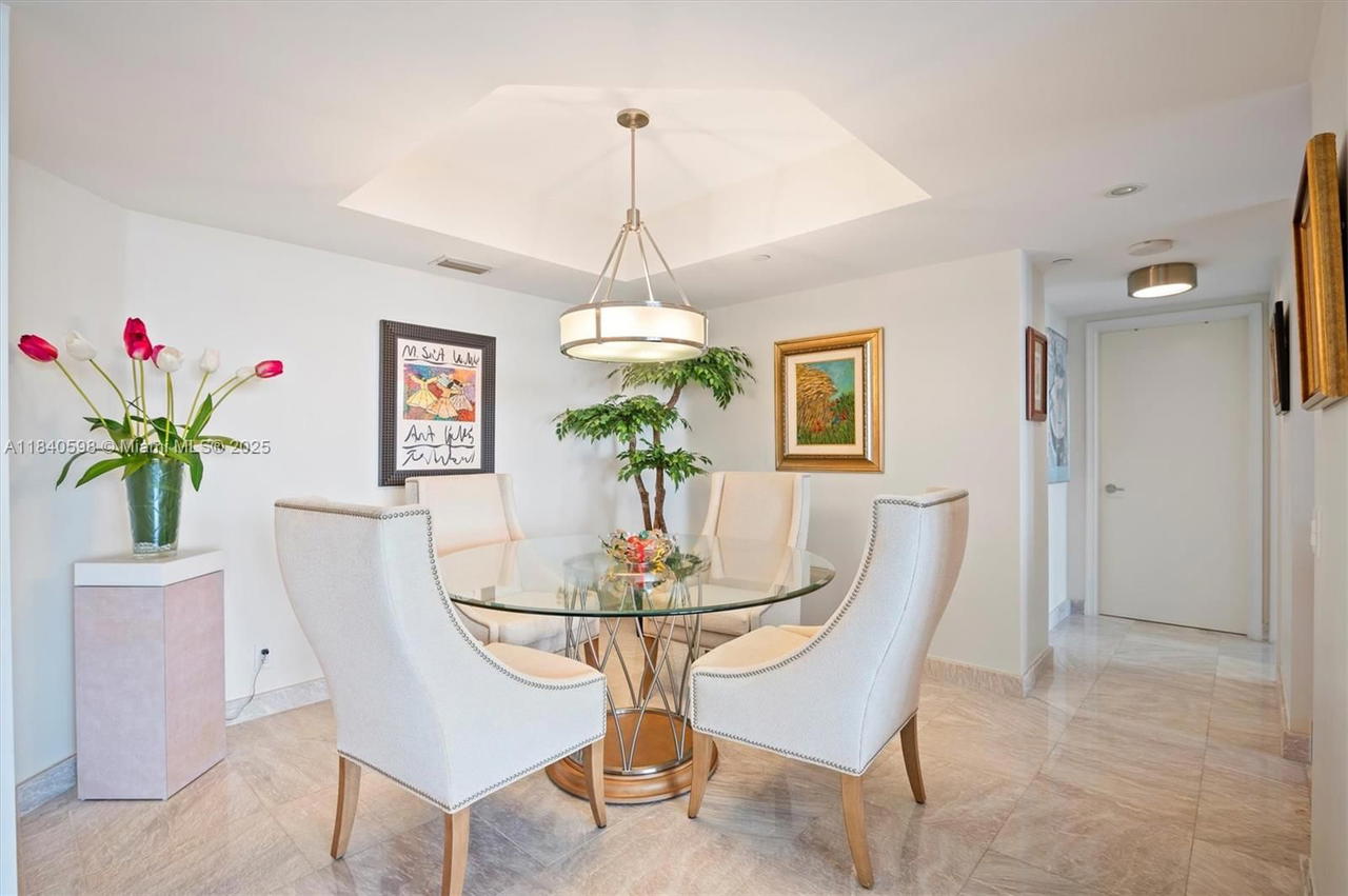 Real estate property located at 3640 Yacht Club Dr #1108, Miami-dade, Harborside At The Waterwa, Aventura, FL