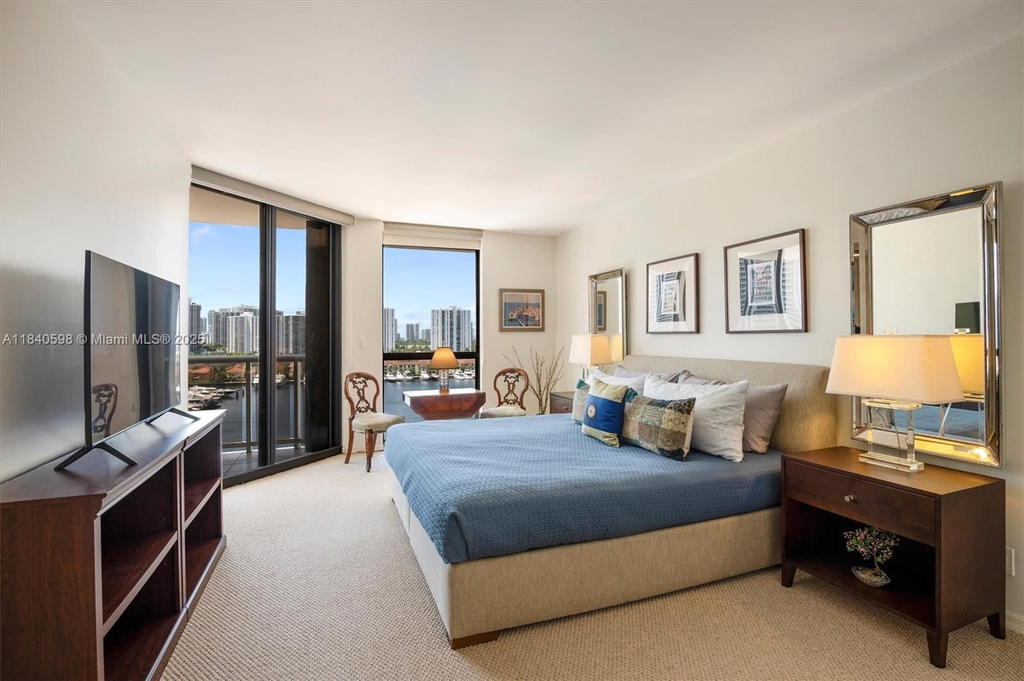 Real estate property located at 3640 Yacht Club Dr #1108, Miami-dade, Harborside At The Waterwa, Aventura, FL