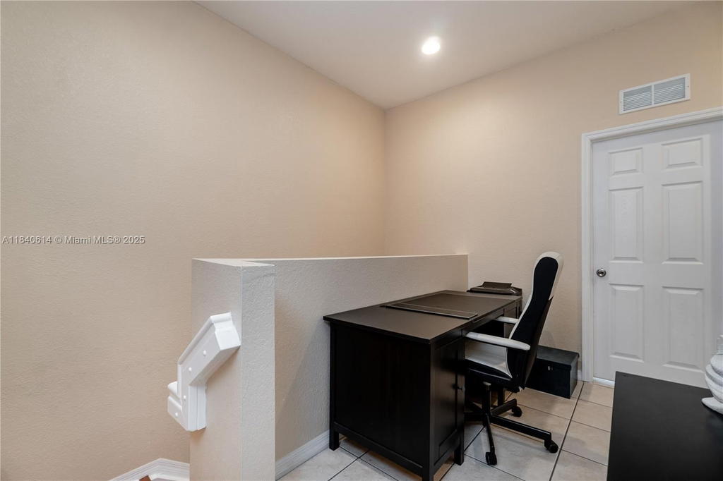 Real estate property located at 14053 49th St #7, Broward, Las Terrazas At Vizcaya C, Miramar, FL