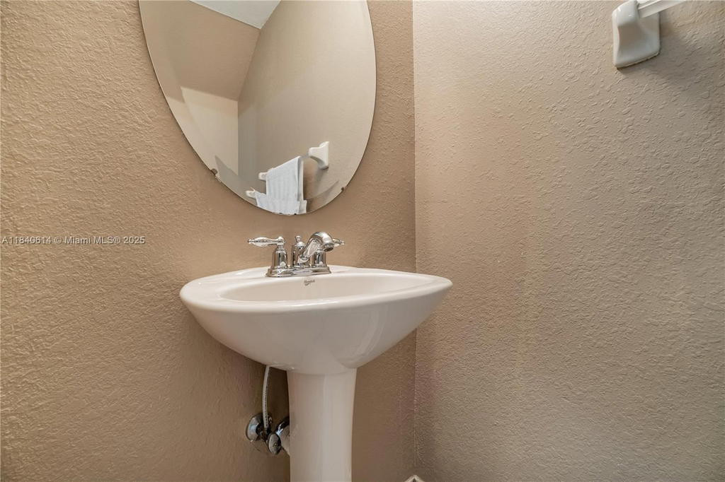 Real estate property located at 14053 49th St #7, Broward, Las Terrazas At Vizcaya C, Miramar, FL
