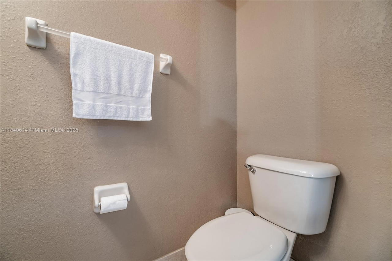 Real estate property located at 14053 49th St #7, Broward, Las Terrazas At Vizcaya C, Miramar, FL