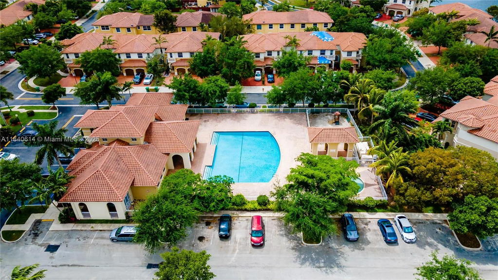 Real estate property located at 14053 49th St #7, Broward, Las Terrazas At Vizcaya C, Miramar, FL
