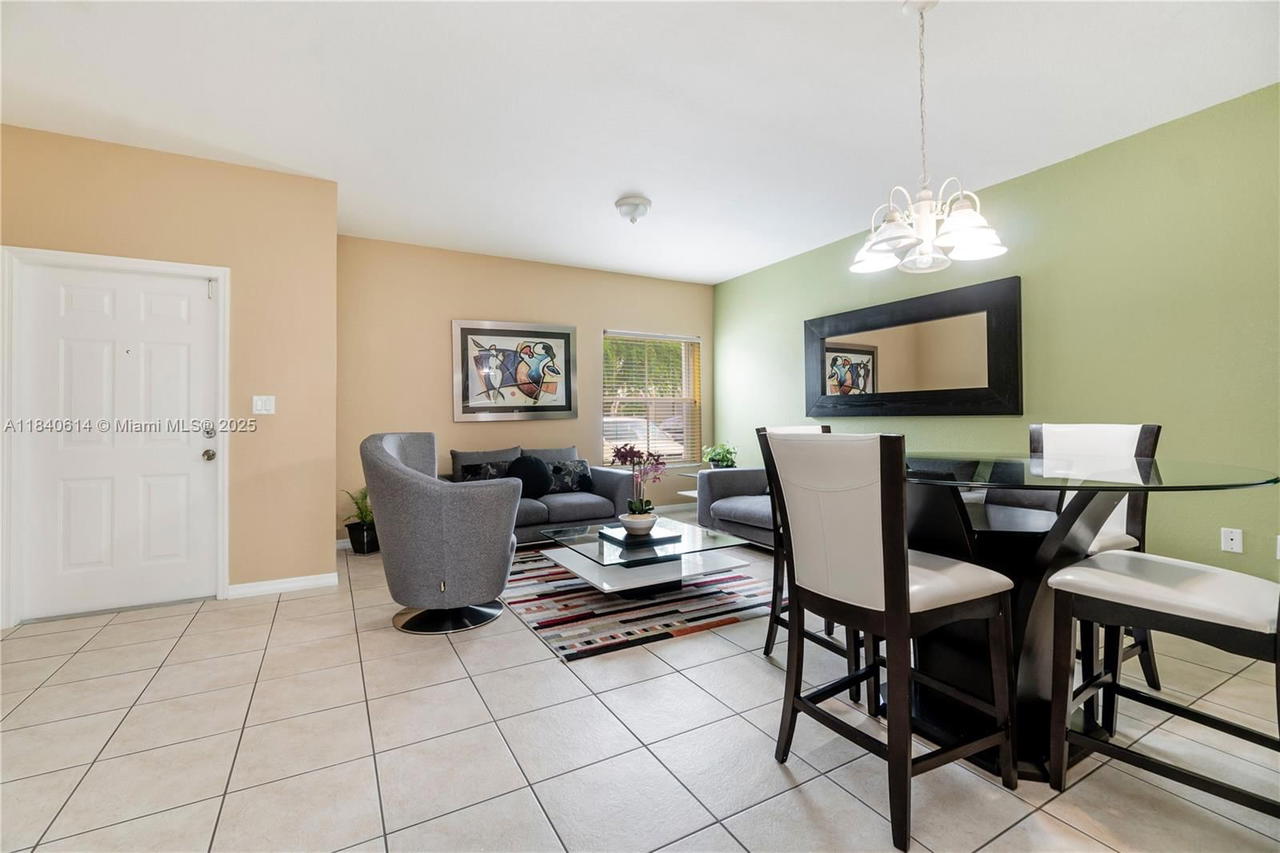 Real estate property located at 14053 49th St #7, Broward, Las Terrazas At Vizcaya C, Miramar, FL