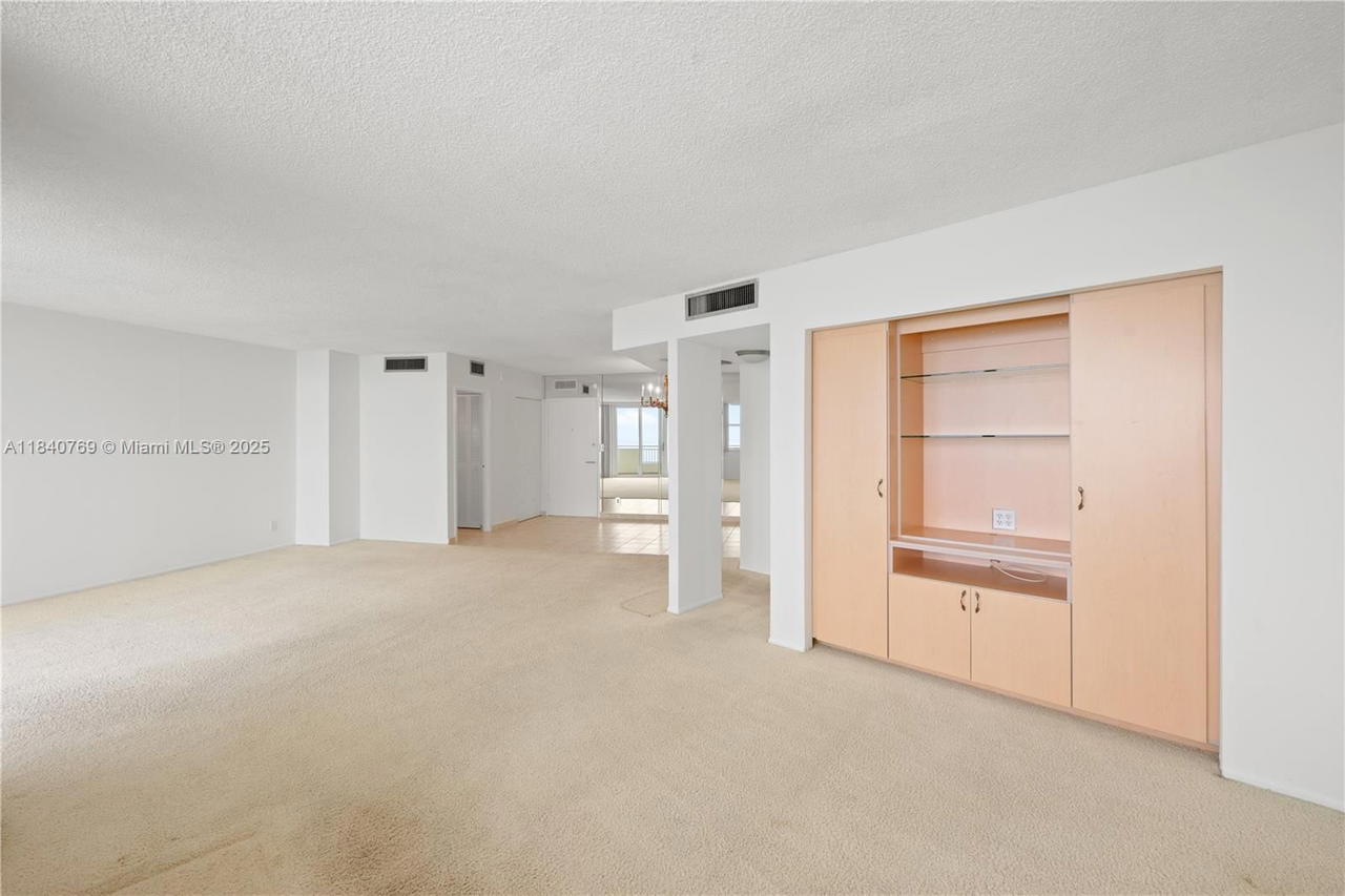 Real estate property located at 3180 Ocean Dr #1212, Broward, Parker Dorado Condo, Hallandale Beach, FL
