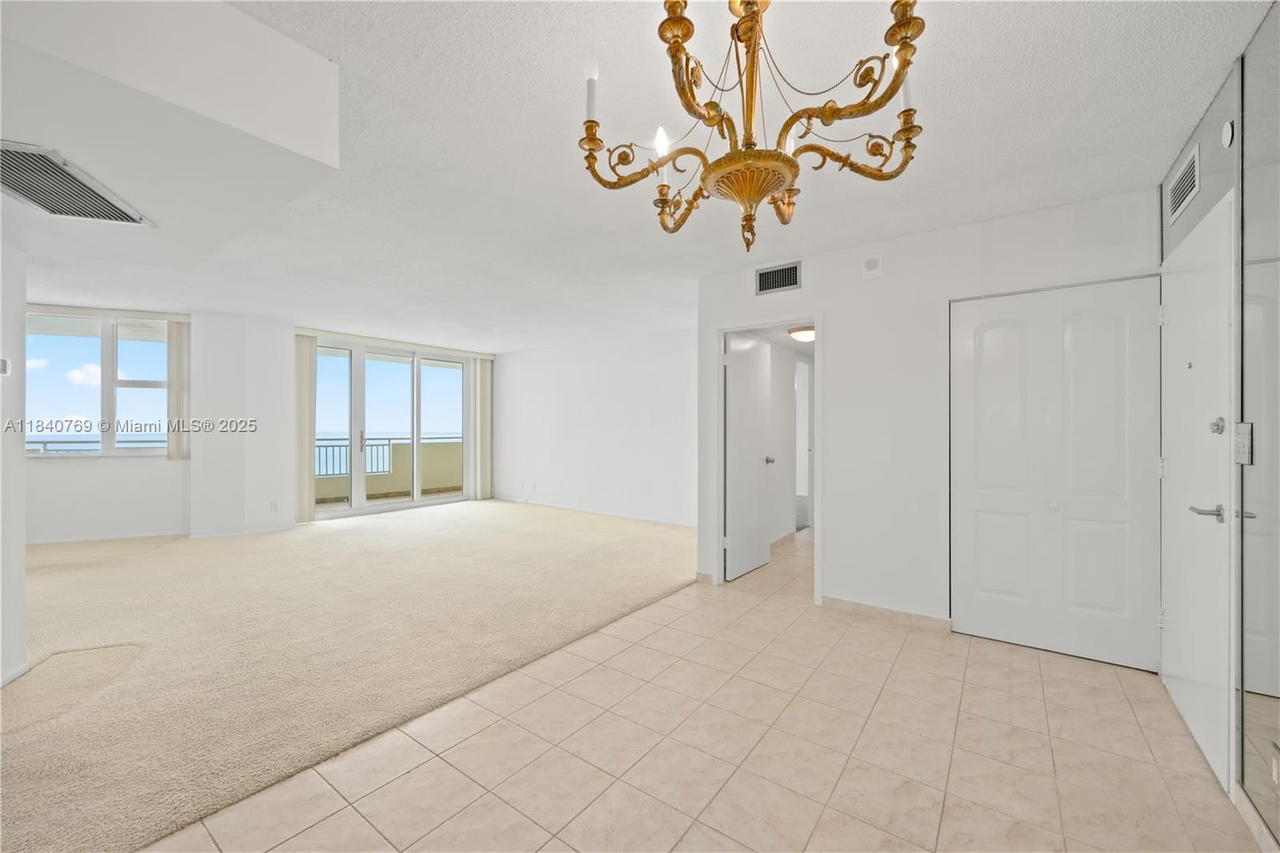 Real estate property located at 3180 Ocean Dr #1212, Broward, Parker Dorado Condo, Hallandale Beach, FL