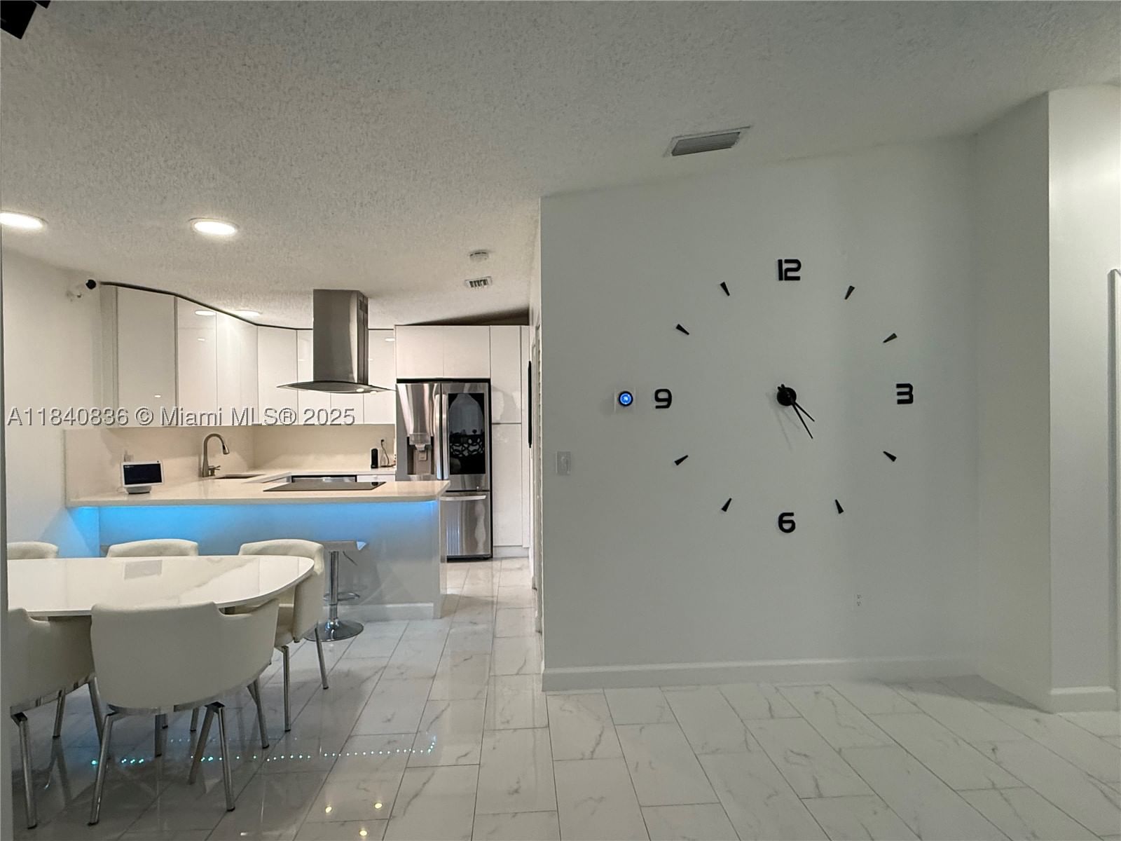 Real estate property located at 7680 153rd Ct #208, Miami-dade, Point Lake Condo Iii, Miami, FL