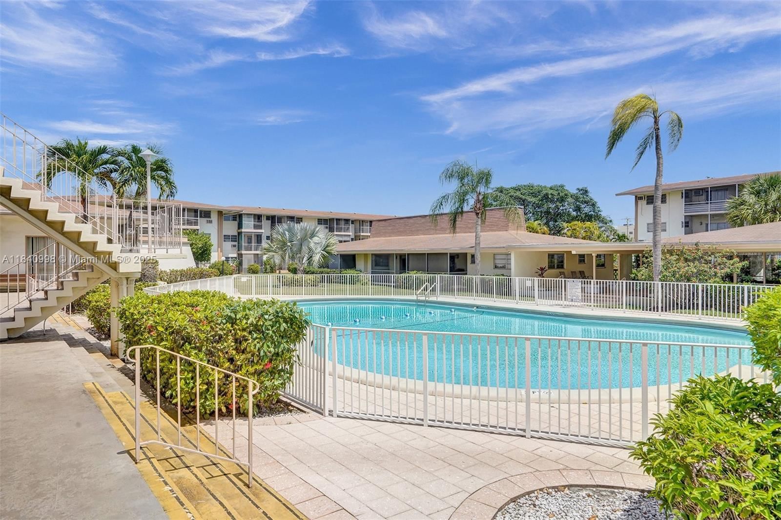 Real estate property located at 1355 167th St #110, Miami-dade, Mar-len Gardens No 9 Corp, Miami, FL