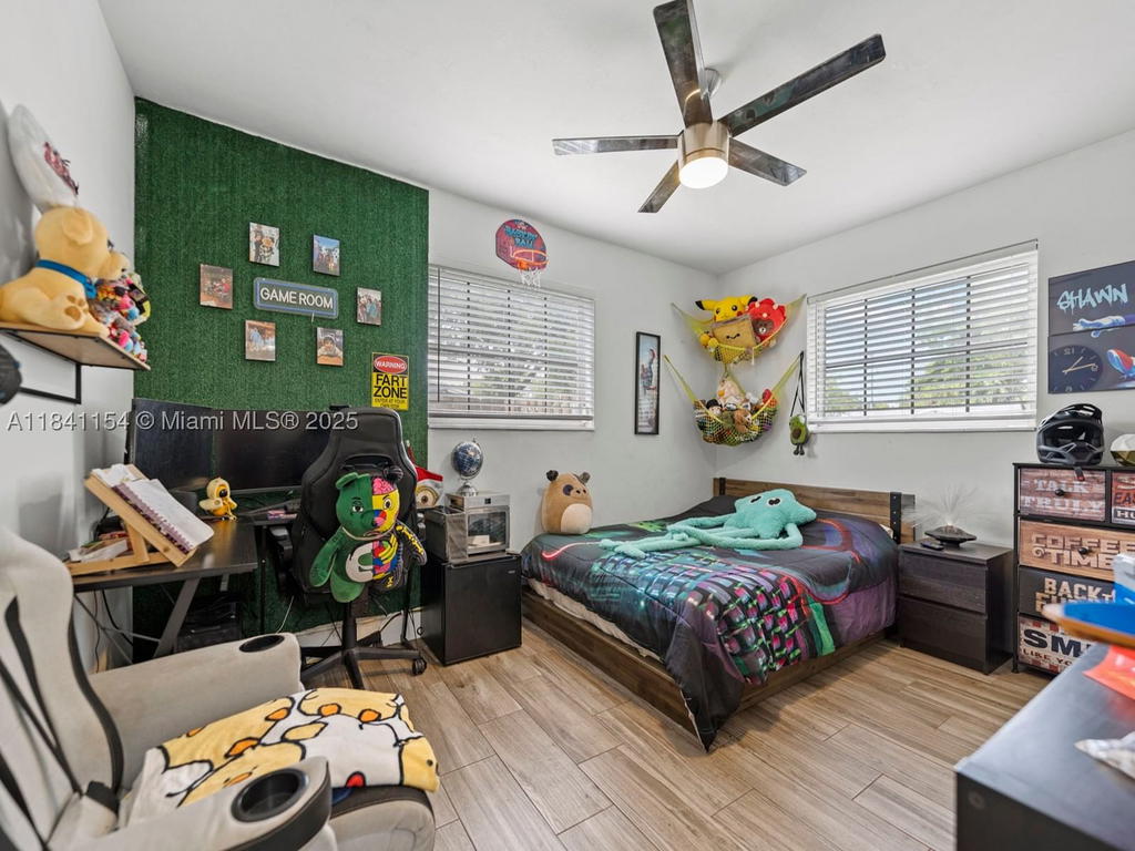 Real estate property located at 19711 Whispering Pines Rd, Miami-dade, Whispering Pines Est Sec, Cutler Bay, FL