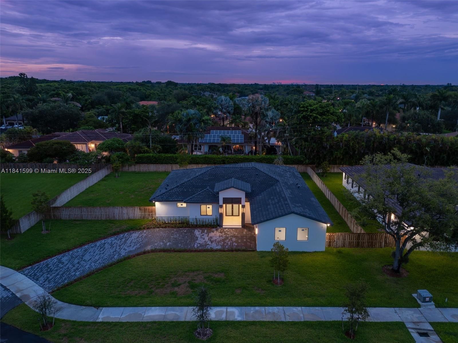 Real estate property located at 8231 193rd Terrace, Miami-dade, Old Cutler Estates, Miami, FL