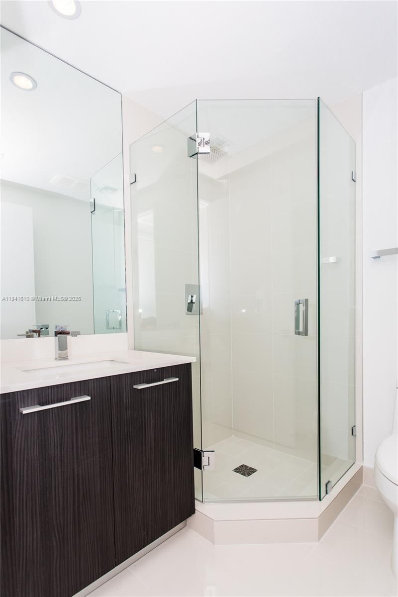 Real estate property located at 45 9th St #3803, Miami-dade, Brickell Heights East Con, Miami, FL
