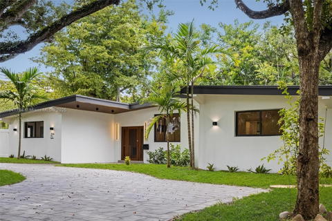 Real estate property located at 2180 190th Ter, Miami-dade, Sky Lake Enchanted Garden, Miami, FL