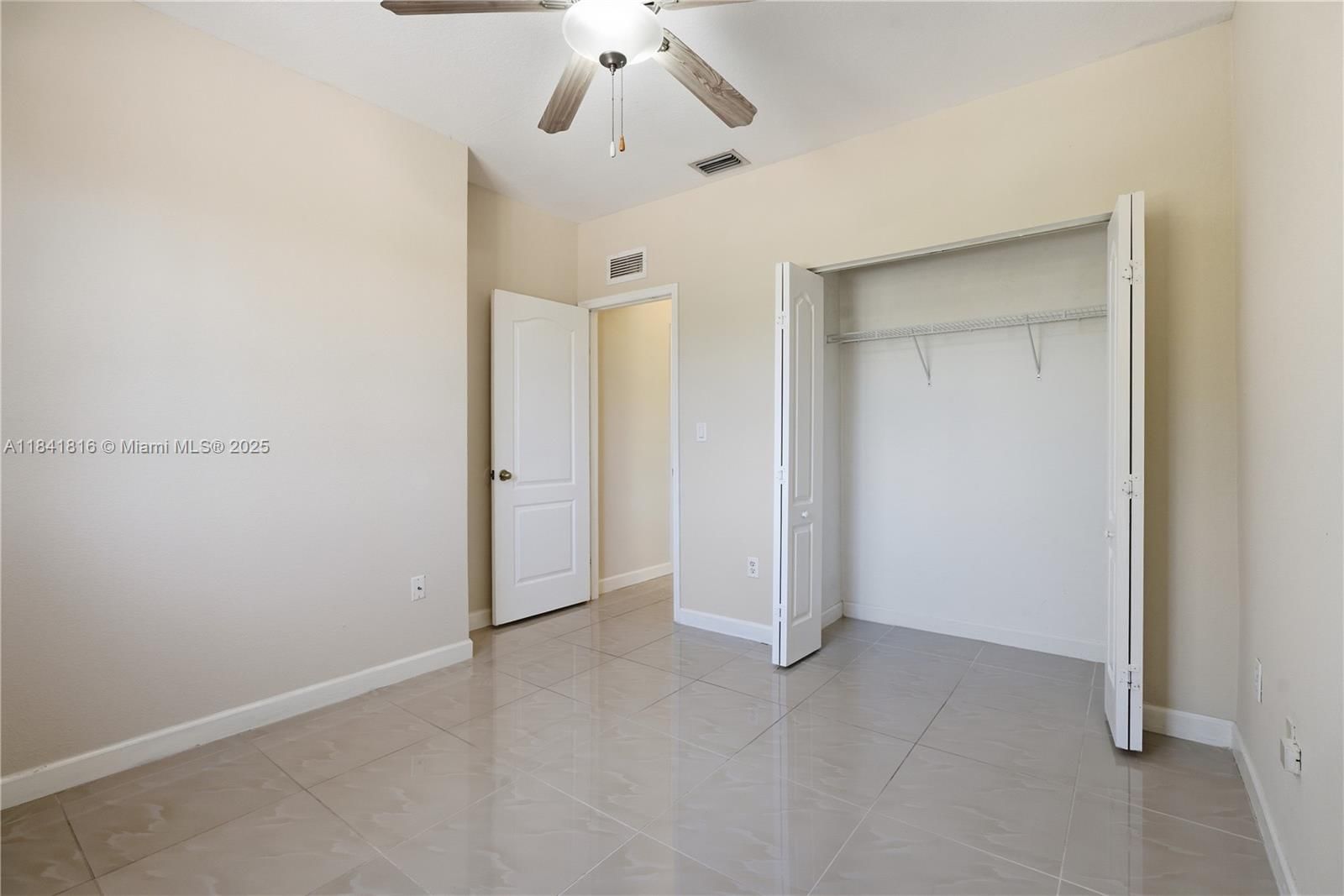 Real estate property located at 21460 85th Passage, Miami-dade, Santa Barbara, Cutler Bay, FL