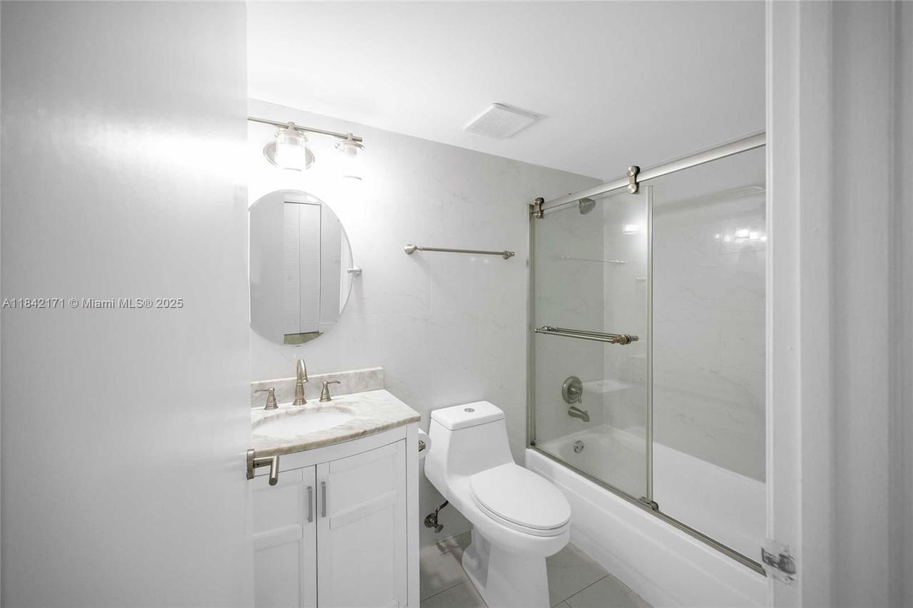Real estate property located at 850 Miami Ave W-1804, Miami-dade, Madison Downtown Condo, Miami, FL