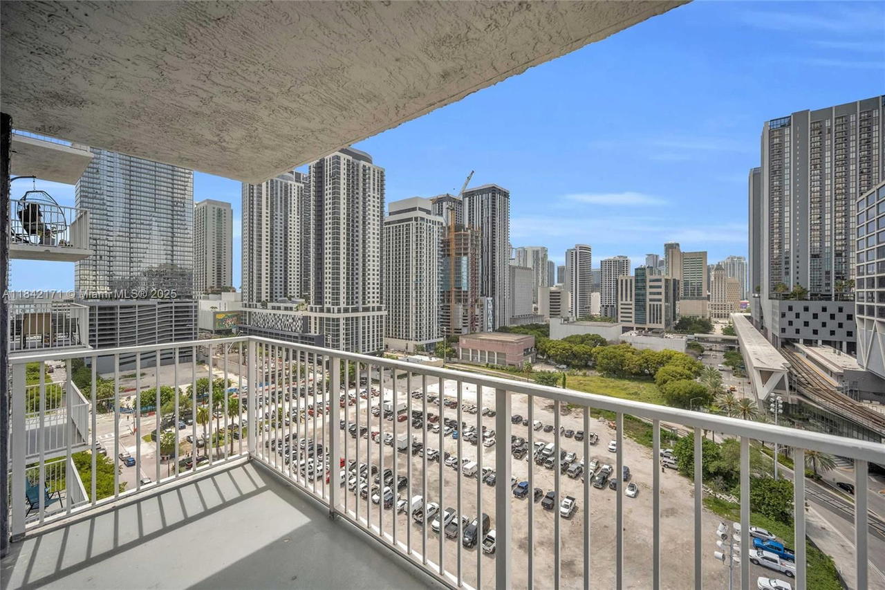 Real estate property located at 850 Miami Ave W-1804, Miami-dade, Madison Downtown Condo, Miami, FL