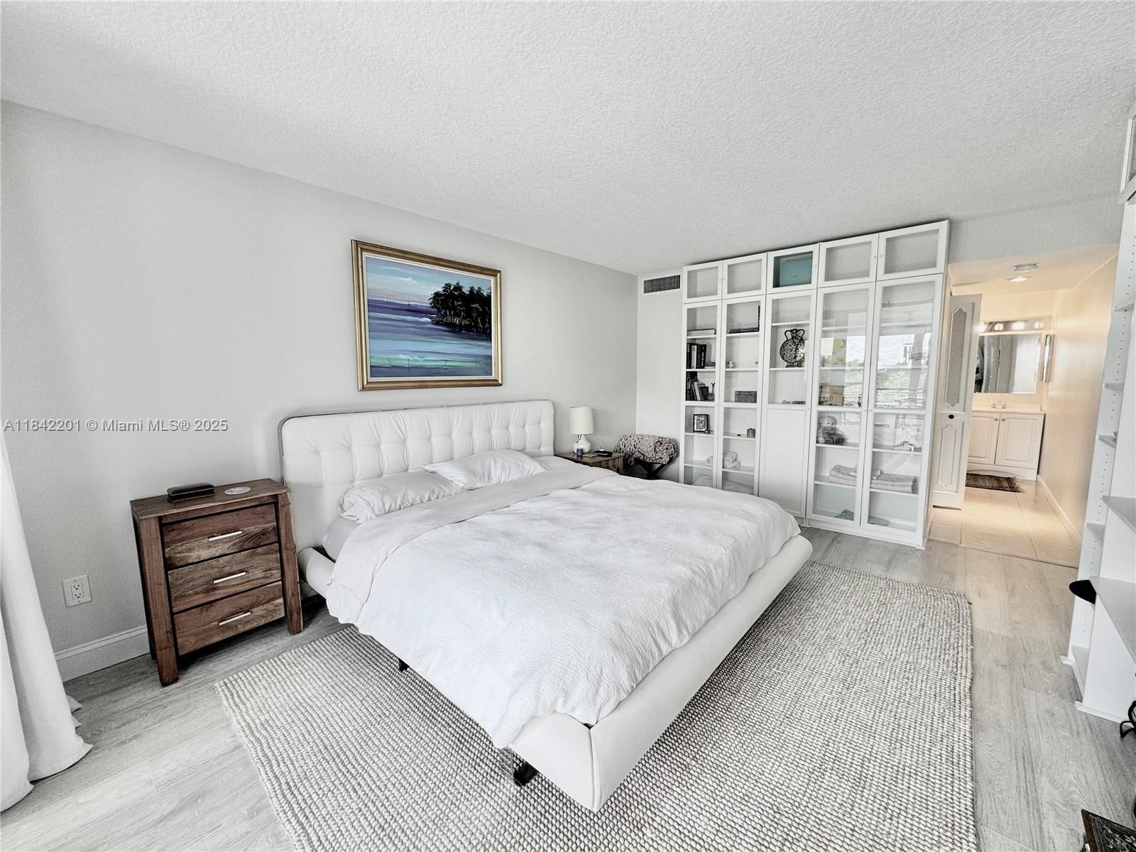 Real estate property located at 1400 Sheridan St #23J, Broward, Sheridan By The Beach Con, Hollywood, FL