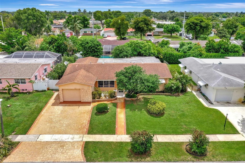 Real estate property located at 1741 86th Ave, Broward, Pasadena Lakes West, Pembroke Pines, FL