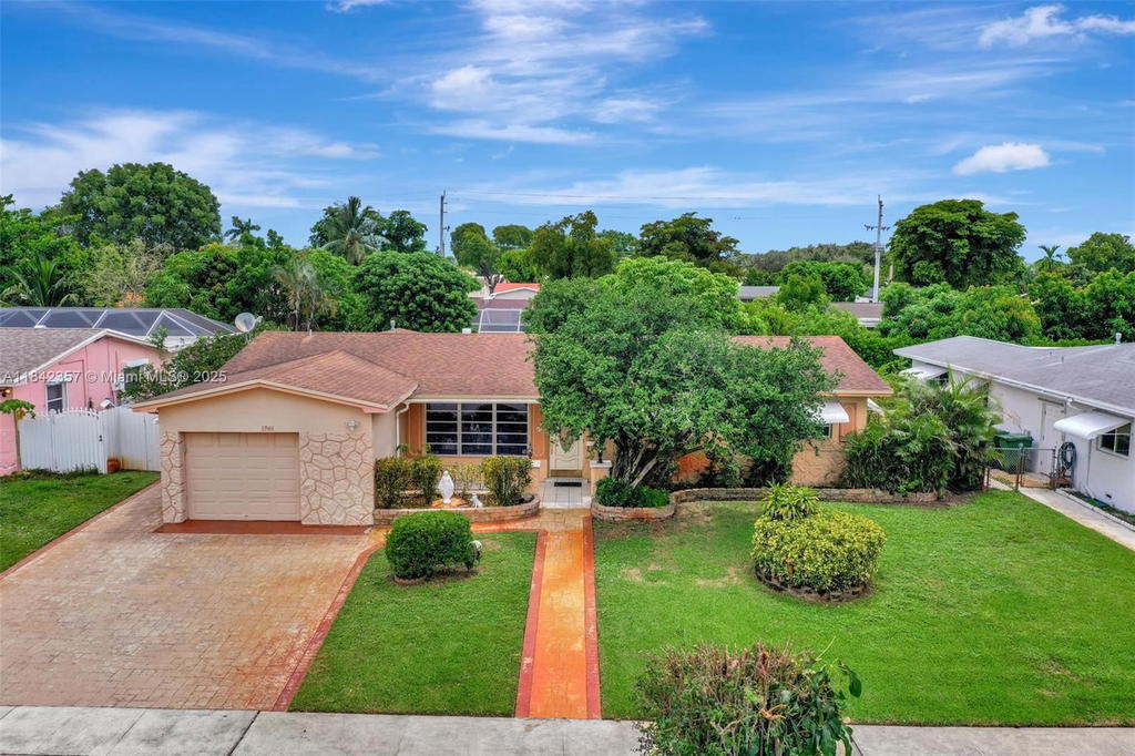 Real estate property located at 1741 86th Ave, Broward, Pasadena Lakes West, Pembroke Pines, FL