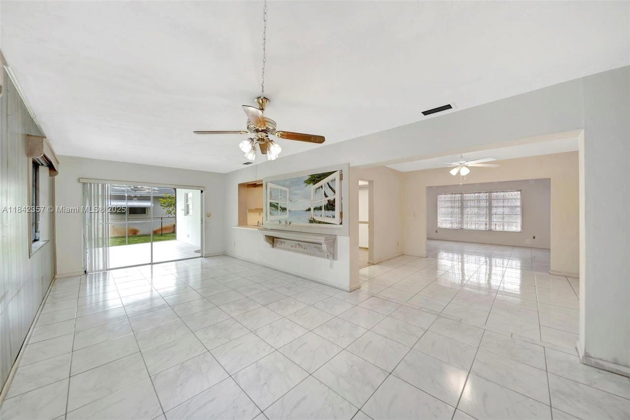 Real estate property located at 1741 86th Ave, Broward, Pasadena Lakes West, Pembroke Pines, FL