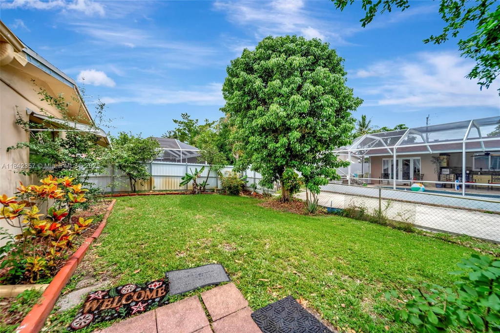 Real estate property located at 1741 86th Ave, Broward, Pasadena Lakes West, Pembroke Pines, FL