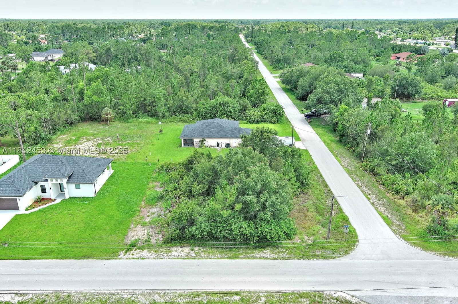 Real estate property located at 2500 10th St, Lee, Lehigh Acres, Lehigh Acres, FL