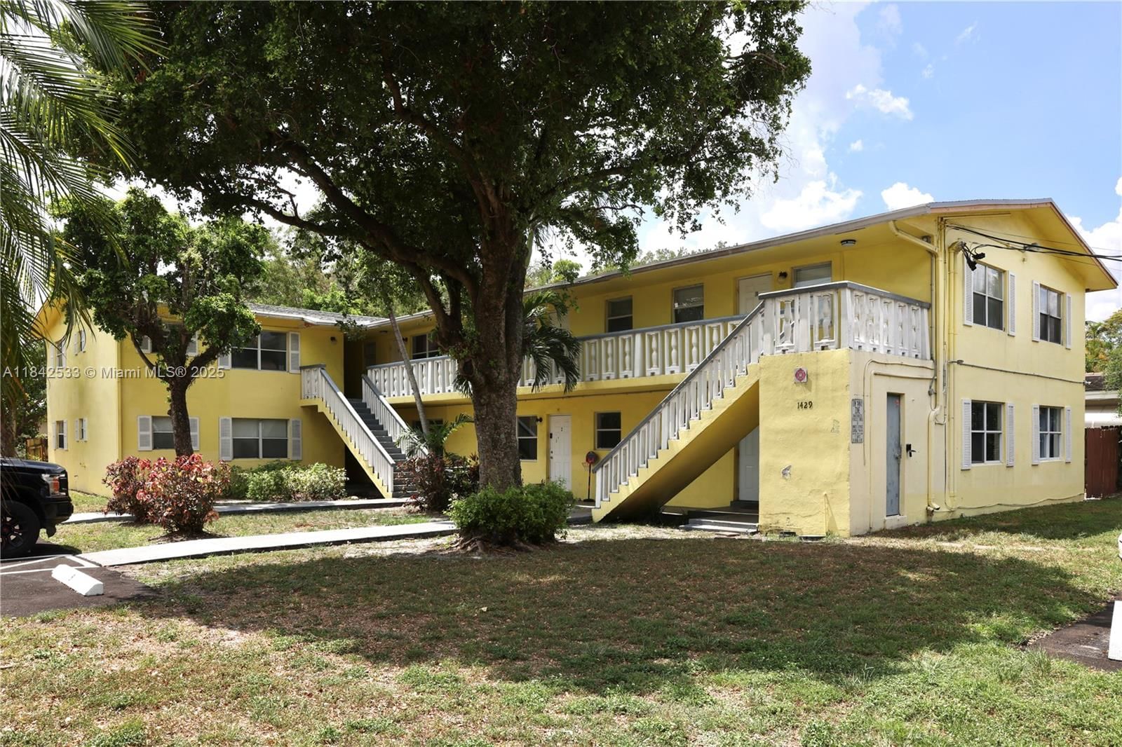 Real estate property located at 1429 9th St #5, Broward, Riverside Breezes Condo, Fort Lauderdale, FL