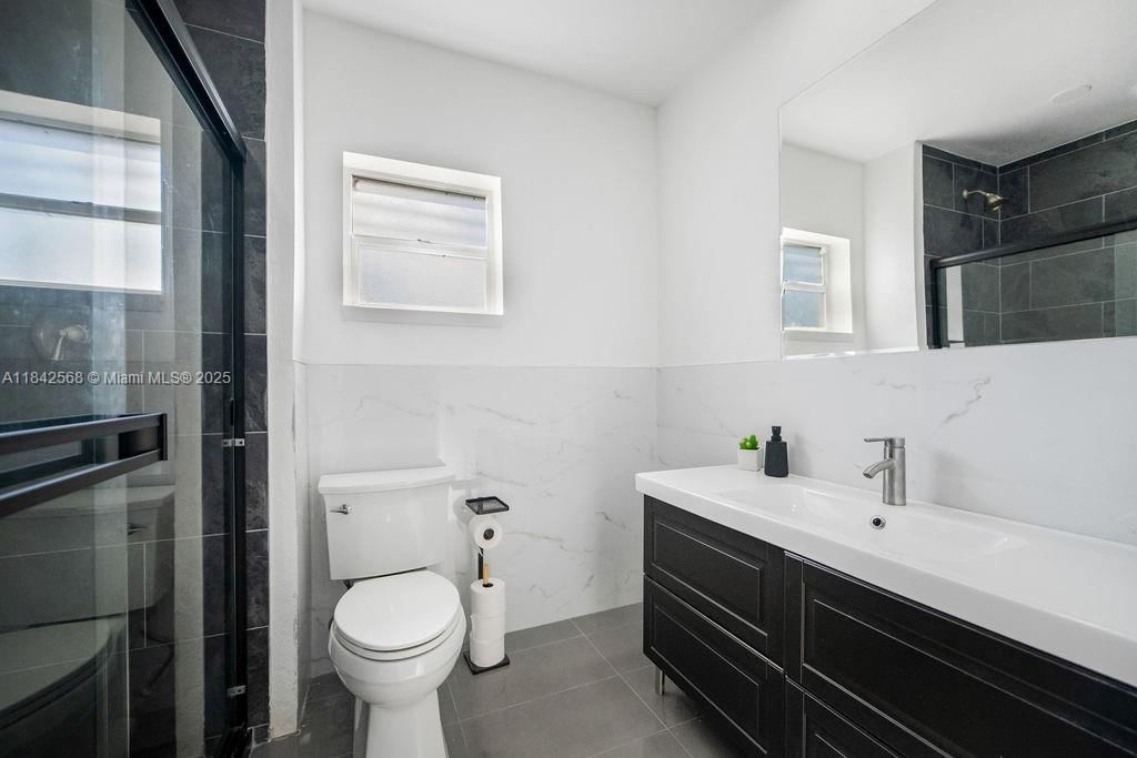 Real estate property located at 8320 43rd Ter, Miami-dade, Mc Keever Terr No 3, Miami, FL
