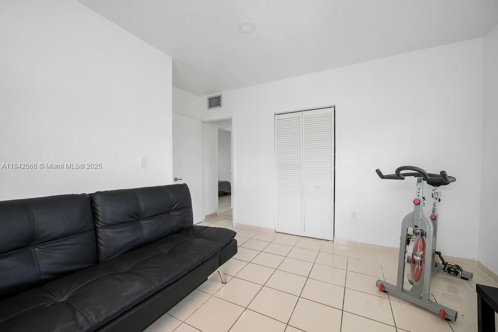 Real estate property located at 8320 43rd Ter, Miami-dade, Mc Keever Terr No 3, Miami, FL