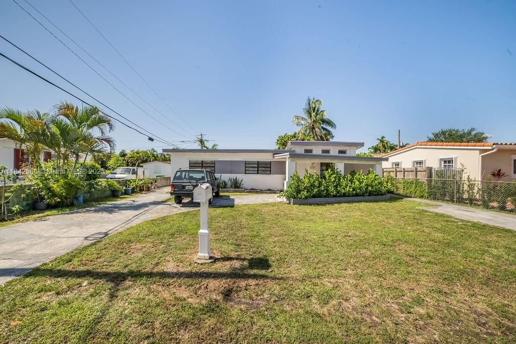 Real estate property located at 8320 43rd Ter, Miami-dade, Mc Keever Terr No 3, Miami, FL