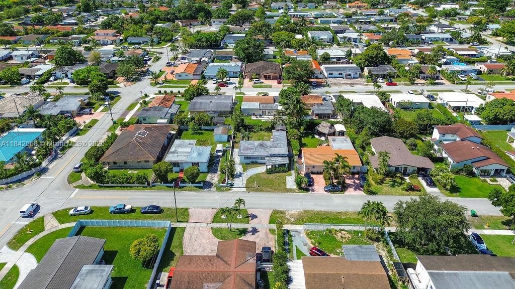 Real estate property located at 8320 43rd Ter, Miami-dade, Mc Keever Terr No 3, Miami, FL