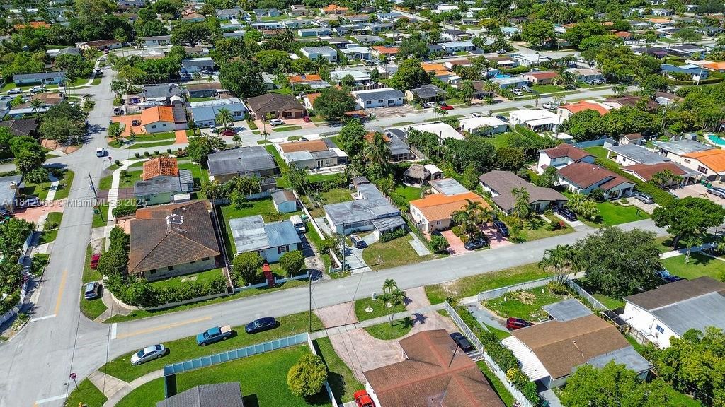Real estate property located at 8320 43rd Ter, Miami-dade, Mc Keever Terr No 3, Miami, FL