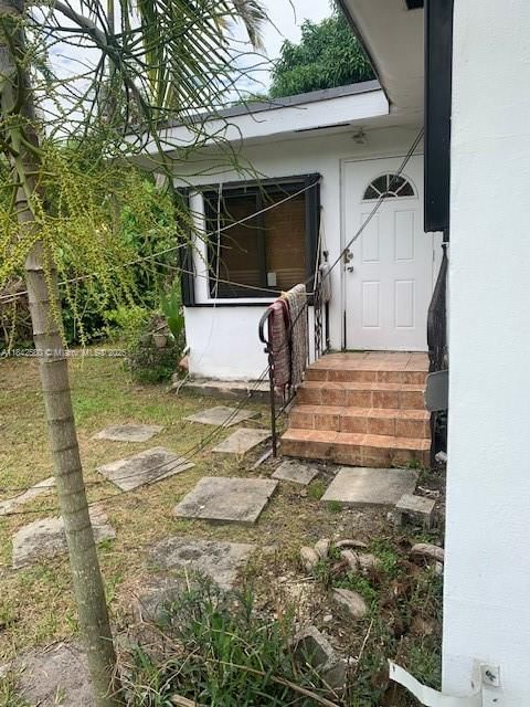 Real estate property located at 15605 2nd Ct, Miami-dade, Shankuhn Sub, Miami, FL