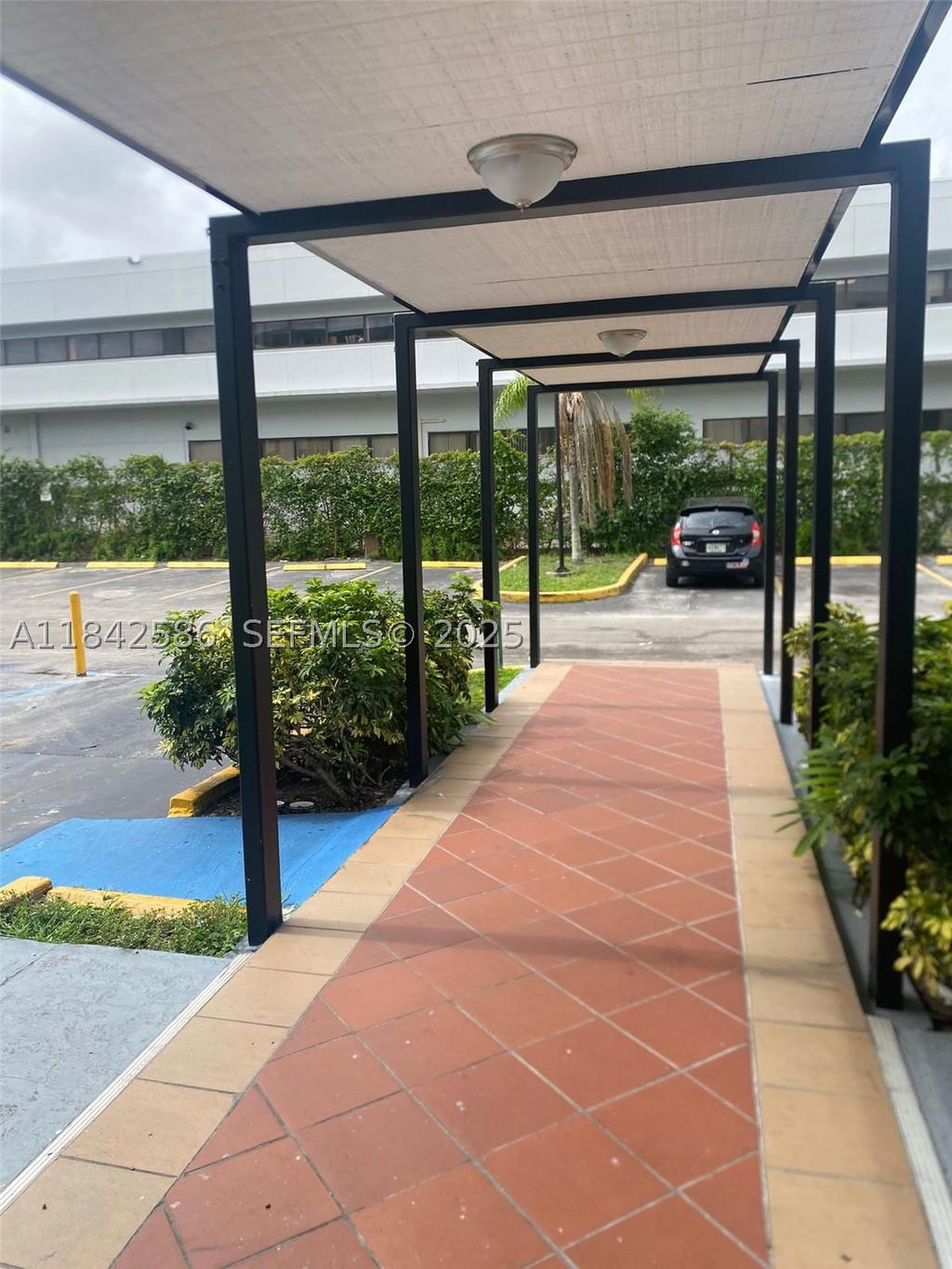 Real estate property located at 16450 2nd Ave #206, Miami-dade, Golden Gate Apartments Co, Miami, FL