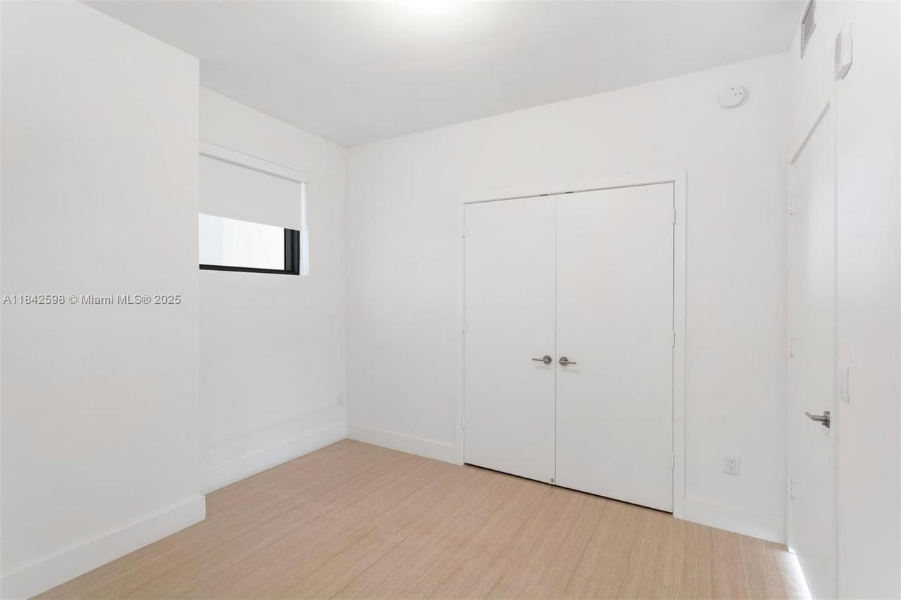 Real estate property located at 2900 7th Ave #1506, Miami-dade, Biscayne Beach Condo, Miami, FL