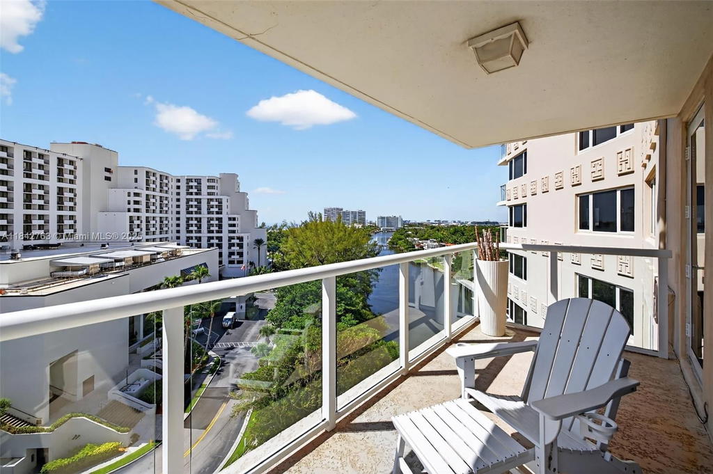 Real estate property located at 3000 Holiday Dr #1102, Broward, Maya Marca Condo, Fort Lauderdale, FL